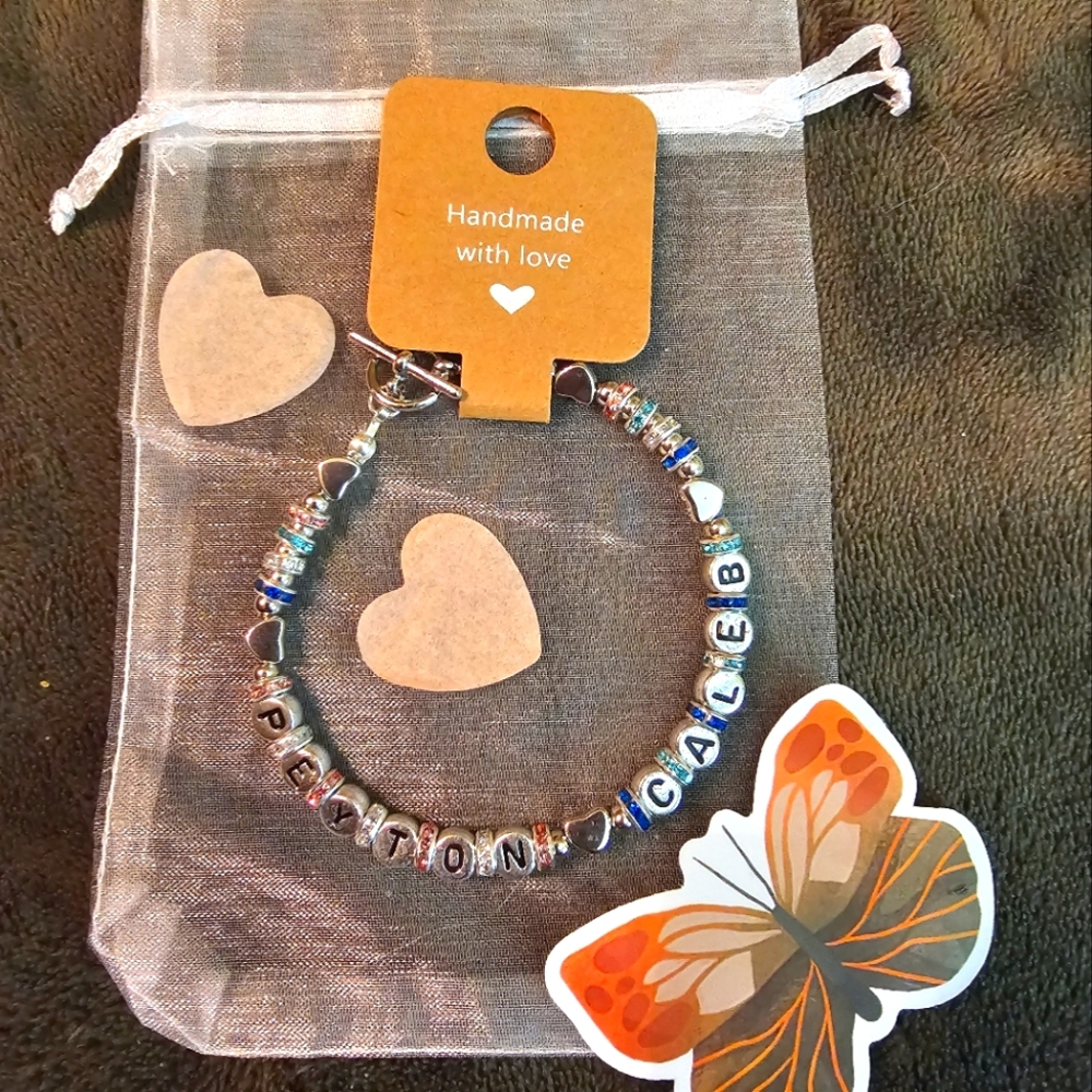 Handmade name bracelets - Picture 6 of 6
